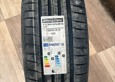 235/53R18 bridgestone