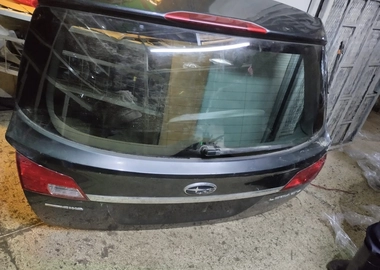 Subaru legacy BR9 boot