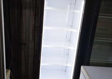 Display fridge