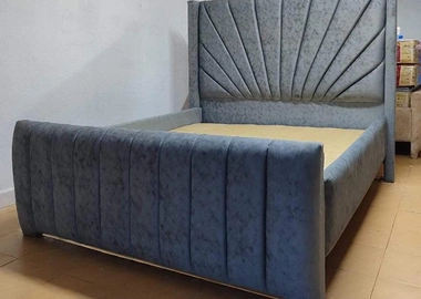 5 by 6 executive bed