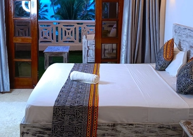 2 bedroom beachfront in shanzu
