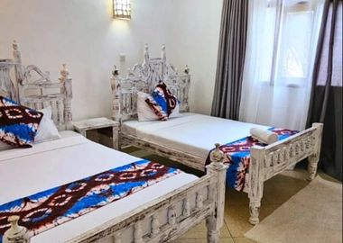 2 bedroom beachfront in shanzu