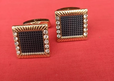 Elegant shirt cufflinks