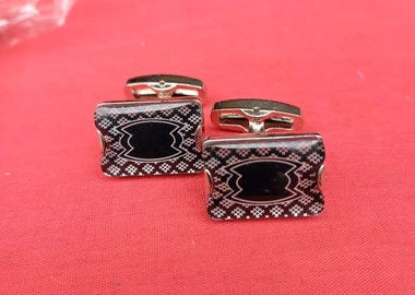Elegant shirt cufflinks