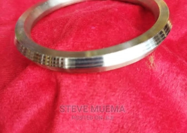 Stainless steel bangle