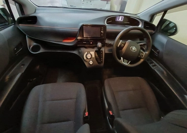 2017 Toyota sienta