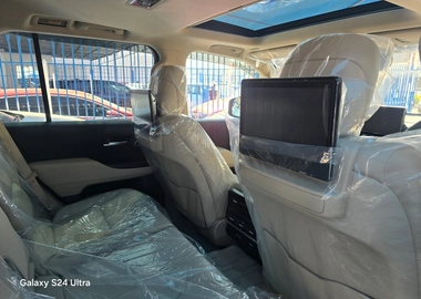 Land Cruiser LC 300 2023 Model