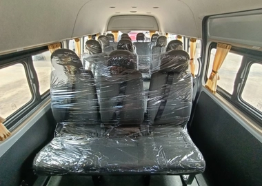 Toyota Hiace Commuter