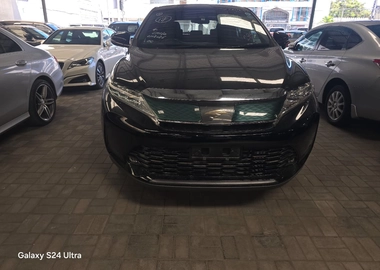 Toyota Harrier 2017 model