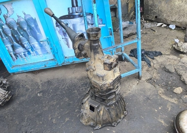 Hilux Vigo 2WD Gearbox