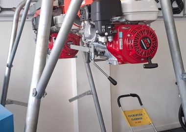 Concrete Hoist 1000kgs crane