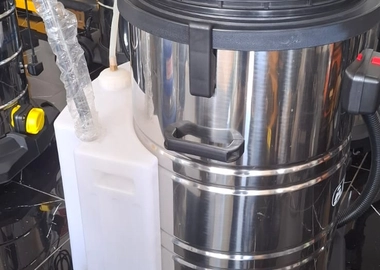 60l Wet and dry carpet cleaner