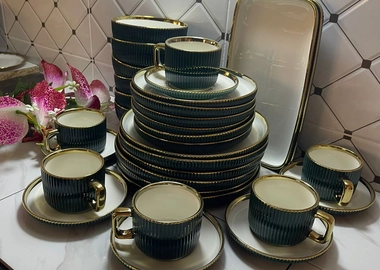 32 PCS Gold ream dinner stes