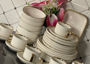 32 PCS Gold ream dinner sets