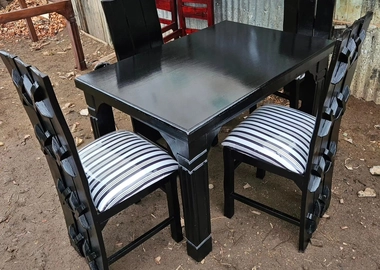Stylish compact dining table set