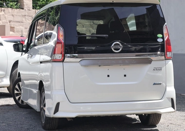 2018 MODEL NISSAN SERENA