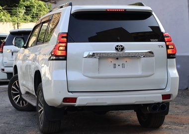 2018 MODEL TOYOTA PRADO