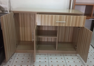 Kitchen cabinet with 3 doors & drawers