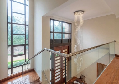 5 bedroom villa for sale