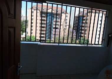 Furnished 4br duplex plus dsq all ensuite