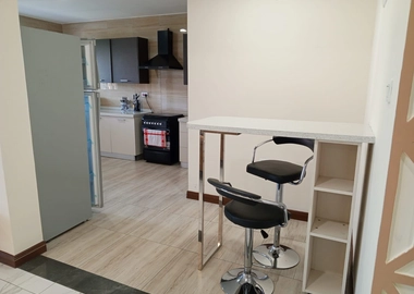 Furnished 4br duplex plus dsq all ensuite