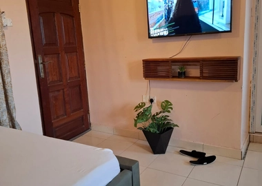Executive Airbnb studio in Bamburi mtambo