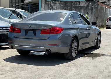 2017 BMW 523i Luxury Line