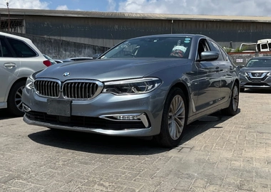 2017 BMW 523i Luxury Line