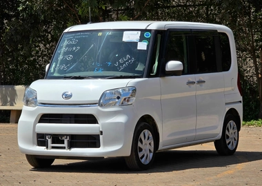 2017 Daihatsu Tanto