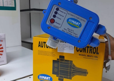 Automatic pressure control pump