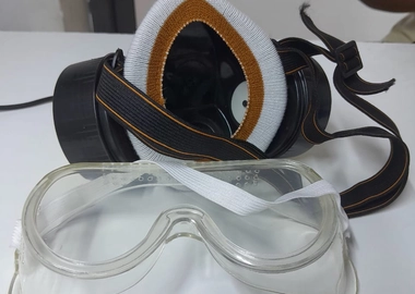 Industrial safety gas mask