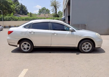 Nissan Bluebird