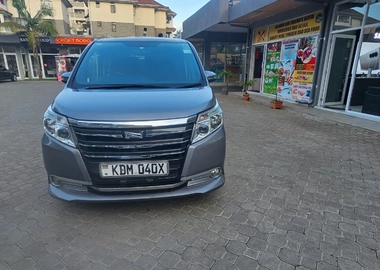 2016 Toyota Noah