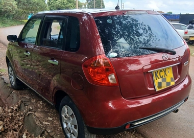 Mazda Verisa