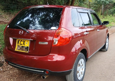Mazda Verisa