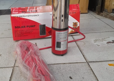 Solar submersible pump