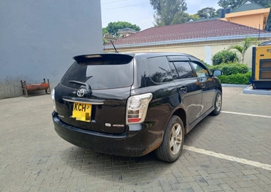 Toyota fielder