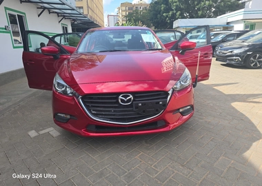Mazda axela petrol
