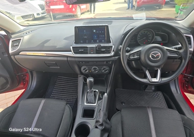 Mazda axela petrol