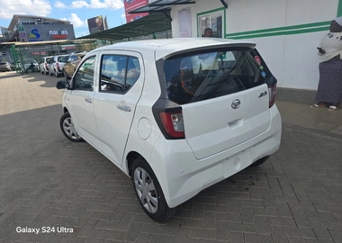 Daihatsu Mira 2019