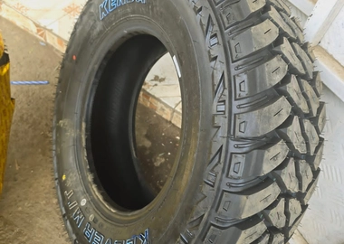 235/75R15 Kenda M/T