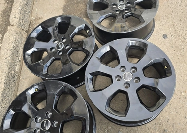 Ex UK Range Rover sports size 20 rims