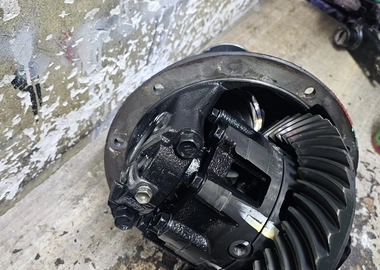 J79 back centre differential