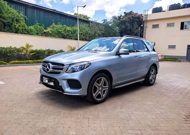 Mercedes Benz GLE400