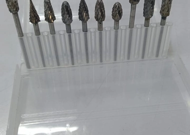 Carbide rotary burrs
