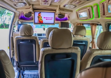 Executive commuter van