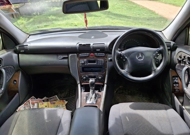 Mercedes Benz c240