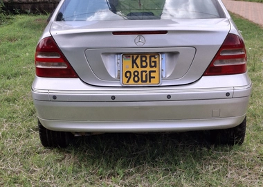 Mercedes Benz c240