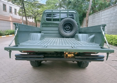 Toyota landcruiser pickup