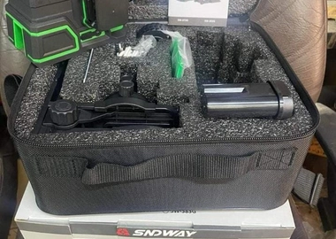 Laser level